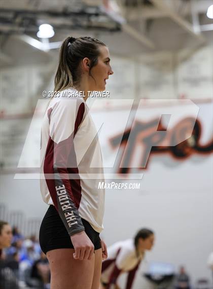 Thumbnail 3 in Lakeland vs Canyon Ridge (IHSAA 4A First Round) photogallery.