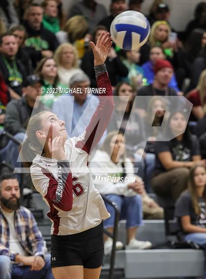 Thumbnail 2 in Lakeland vs Canyon Ridge (IHSAA 4A First Round) photogallery.