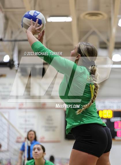 Thumbnail 1 in Lakeland vs Canyon Ridge (IHSAA 4A First Round) photogallery.