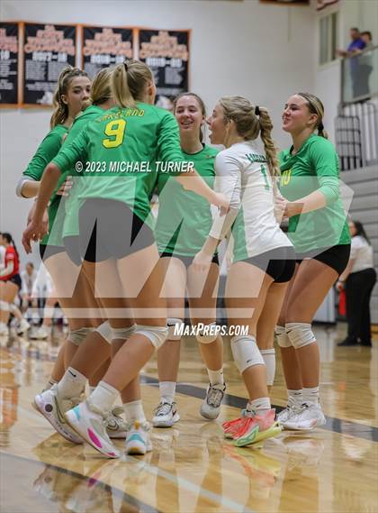 Thumbnail 1 in Lakeland vs Canyon Ridge (IHSAA 4A First Round) photogallery.