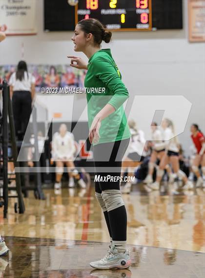 Thumbnail 2 in Lakeland vs Canyon Ridge (IHSAA 4A First Round) photogallery.