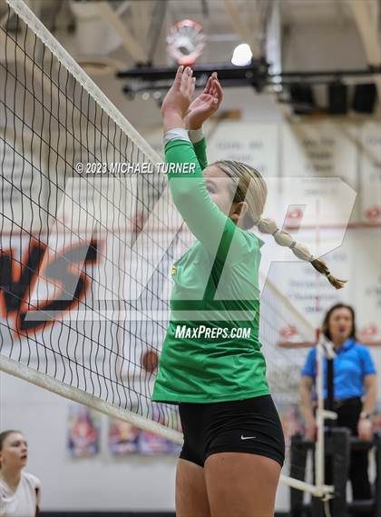 Thumbnail 1 in Lakeland vs Canyon Ridge (IHSAA 4A First Round) photogallery.