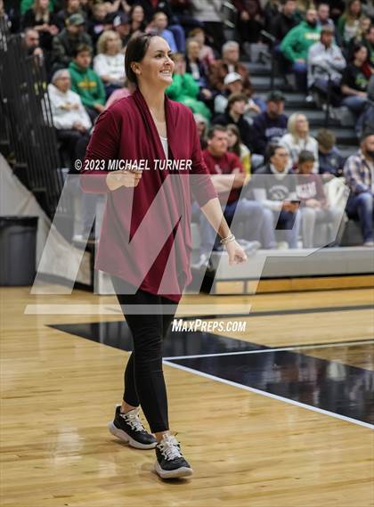Thumbnail 2 in Lakeland vs Canyon Ridge (IHSAA 4A First Round) photogallery.