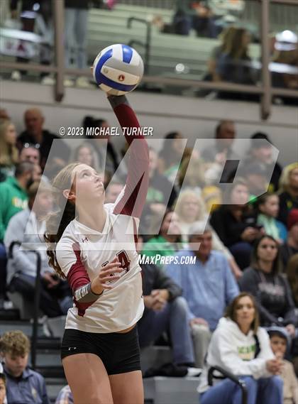 Thumbnail 1 in Lakeland vs Canyon Ridge (IHSAA 4A First Round) photogallery.