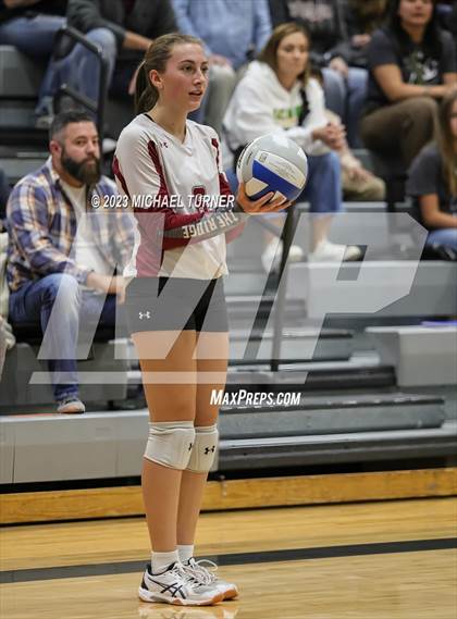 Thumbnail 1 in Lakeland vs Canyon Ridge (IHSAA 4A First Round) photogallery.