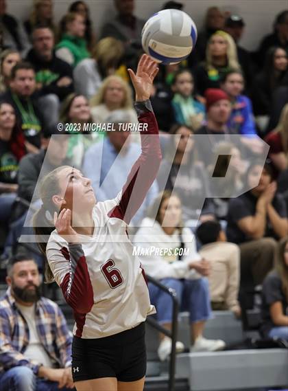 Thumbnail 1 in Lakeland vs Canyon Ridge (IHSAA 4A First Round) photogallery.