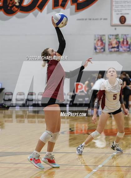 Thumbnail 3 in Lakeland vs Canyon Ridge (IHSAA 4A First Round) photogallery.