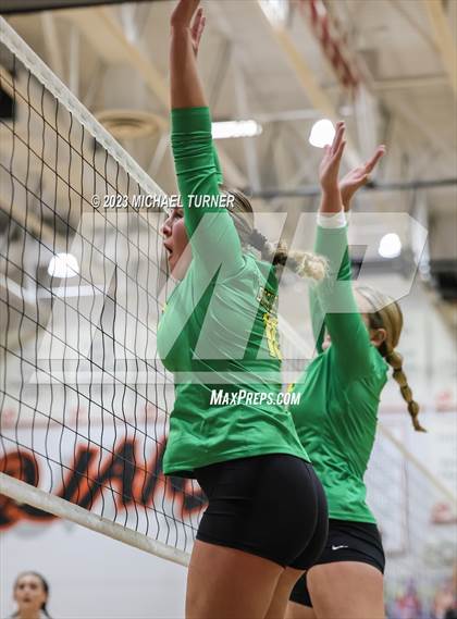 Thumbnail 1 in Lakeland vs Canyon Ridge (IHSAA 4A First Round) photogallery.