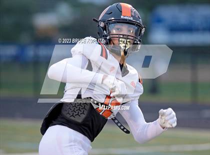 Thumbnail 2 in Orange @ Millburn photogallery.