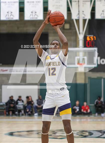 Thumbnail 3 in Huntington Prep vs Garfield Heights photogallery.