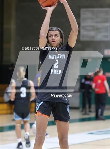 Thumbnail 2 in Huntington Prep vs Garfield Heights photogallery.