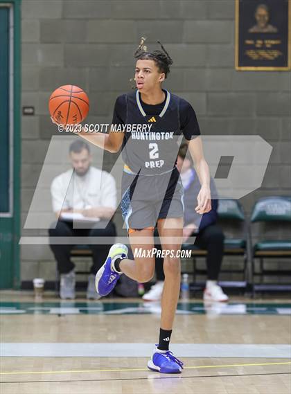 Thumbnail 1 in Huntington Prep vs Garfield Heights photogallery.