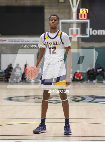Thumbnail 2 in Huntington Prep vs Garfield Heights photogallery.