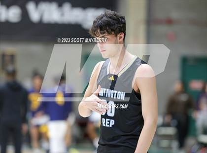 Thumbnail 3 in Huntington Prep vs Garfield Heights photogallery.