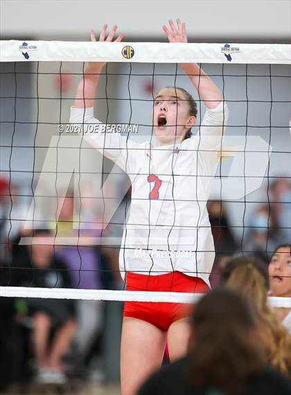 Thumbnail 1 in St. Joseph vs. Buchanan (CIF-CS D3 Final) photogallery.