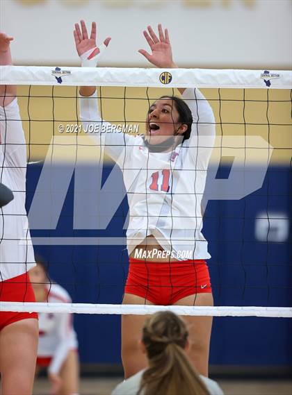 Thumbnail 1 in St. Joseph vs. Buchanan (CIF-CS D3 Final) photogallery.