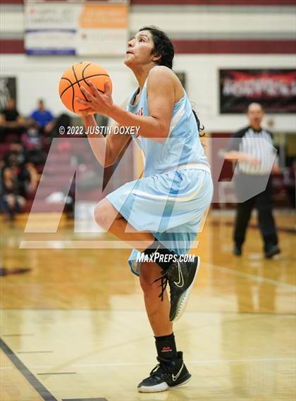 Thumbnail 3 in Eureka vs. Owyhee (NIAA 1A East Girls Semifinals) photogallery.