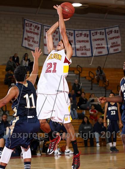Thumbnail 2 in Wilson vs. Warren (Whittier Holiday Invitational) photogallery.