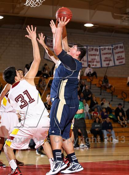 Thumbnail 1 in Wilson vs. Warren (Whittier Holiday Invitational) photogallery.