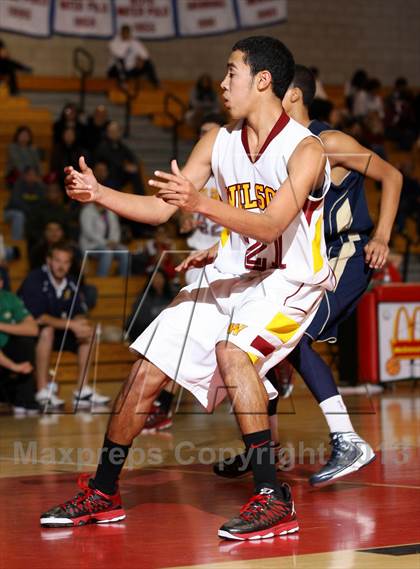 Thumbnail 3 in Wilson vs. Warren (Whittier Holiday Invitational) photogallery.