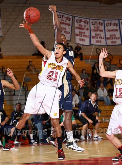 Thumbnail 2 in Wilson vs. Warren (Whittier Holiday Invitational) photogallery.