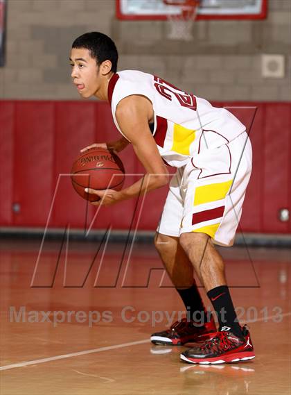 Thumbnail 1 in Wilson vs. Warren (Whittier Holiday Invitational) photogallery.
