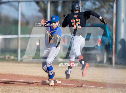Thumbnail 2 in Tonkawa @ Newkirk photogallery.