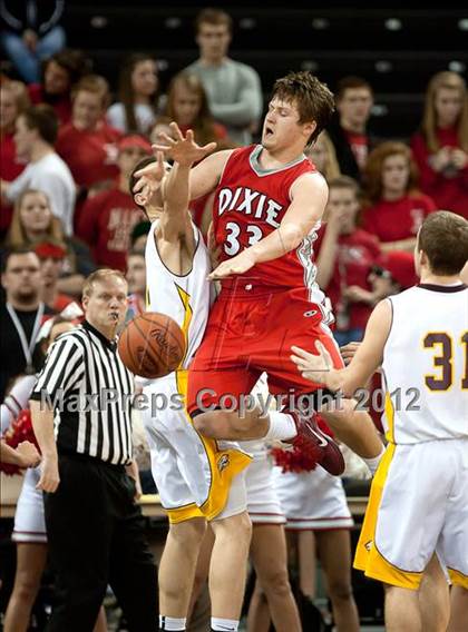 Thumbnail 3 in Dixie Heights vs. Cooper (Regional Playoff) photogallery.