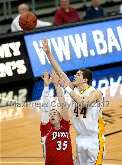 Thumbnail 1 in Dixie Heights vs. Cooper (Regional Playoff) photogallery.