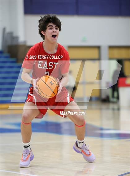 Thumbnail 3 in East vs. Morgan (Eagle Holiday Shootout) photogallery.