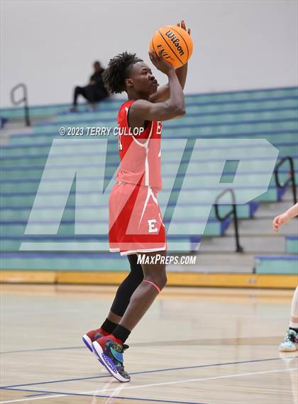 Thumbnail 2 in East vs. Morgan (Eagle Holiday Shootout) photogallery.