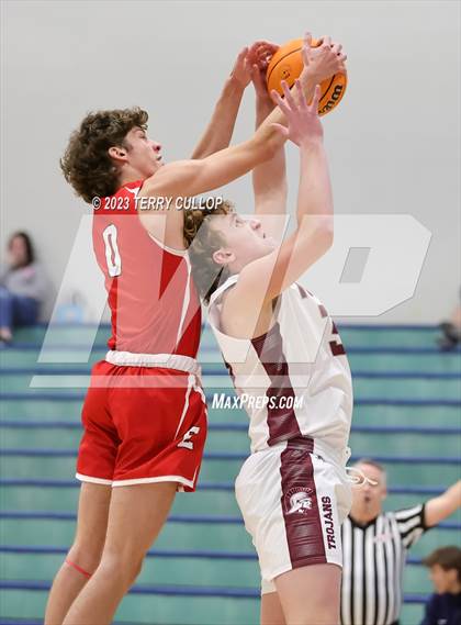Thumbnail 1 in East vs. Morgan (Eagle Holiday Shootout) photogallery.