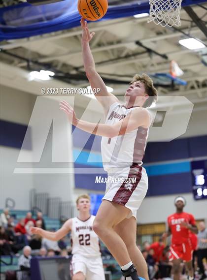 Thumbnail 3 in East vs. Morgan (Eagle Holiday Shootout) photogallery.