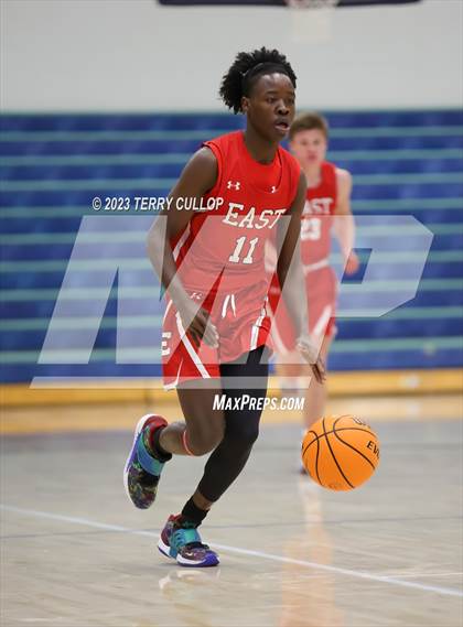 Thumbnail 2 in East vs. Morgan (Eagle Holiday Shootout) photogallery.