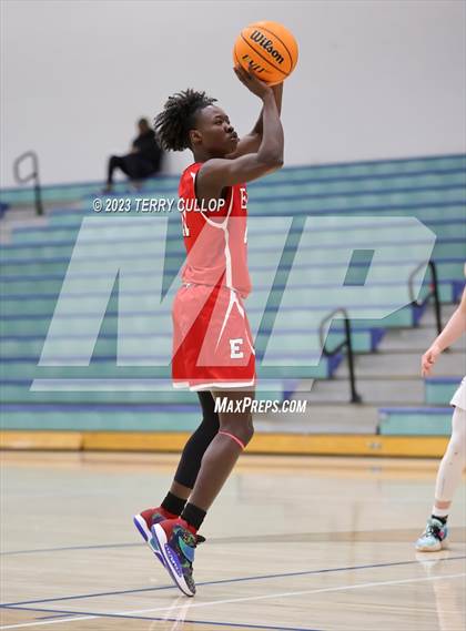 Thumbnail 3 in East vs. Morgan (Eagle Holiday Shootout) photogallery.