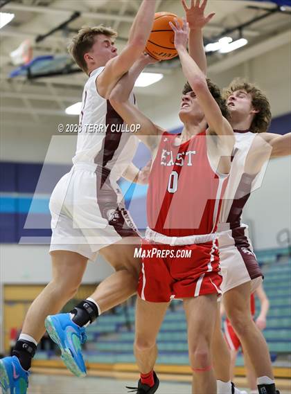Thumbnail 1 in East vs. Morgan (Eagle Holiday Shootout) photogallery.