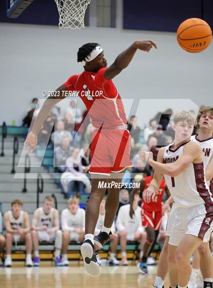 Thumbnail 3 in East vs. Morgan (Eagle Holiday Shootout) photogallery.