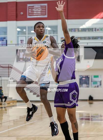 Thumbnail 2 in Chapel Hill vs Griffin (Thanksgiving Basketball Showcase) photogallery.