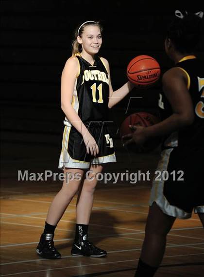 Thumbnail 3 in Foothill @ Villa Park photogallery.