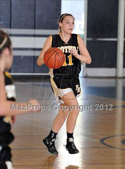 Thumbnail 2 in Foothill @ Villa Park photogallery.