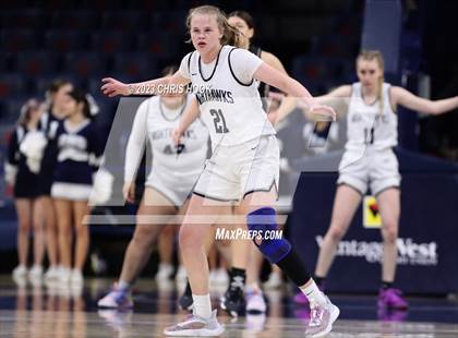Thumbnail 1 in Mountain View v Ironwood Ridge (MLK Basketball Classic) photogallery.