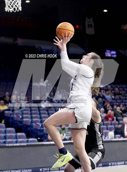 Thumbnail 3 in Mountain View v Ironwood Ridge (MLK Basketball Classic) photogallery.