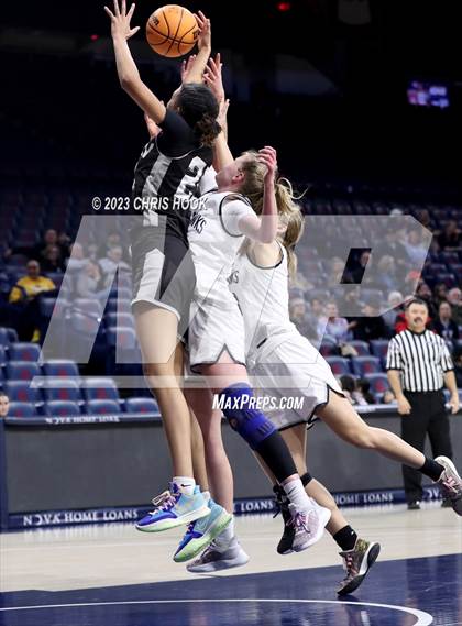 Thumbnail 3 in Mountain View v Ironwood Ridge (MLK Basketball Classic) photogallery.