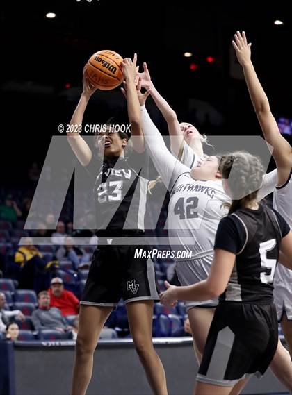 Thumbnail 2 in Mountain View v Ironwood Ridge (MLK Basketball Classic) photogallery.