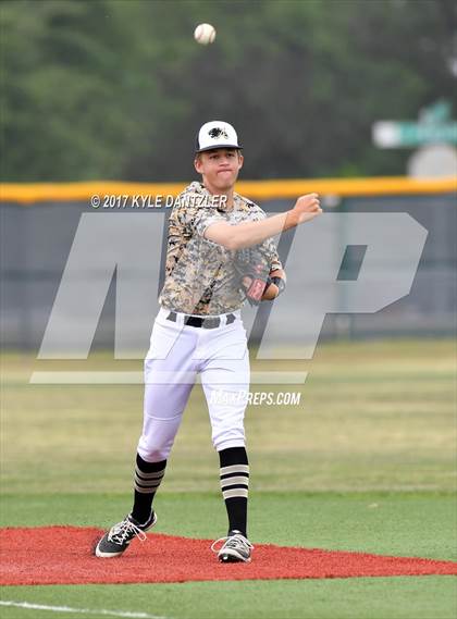Thumbnail 1 in Abbott vs. Savoy (UIL 1A Regional Semifinal) photogallery.