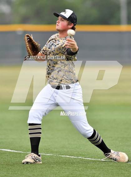 Thumbnail 1 in Abbott vs. Savoy (UIL 1A Regional Semifinal) photogallery.