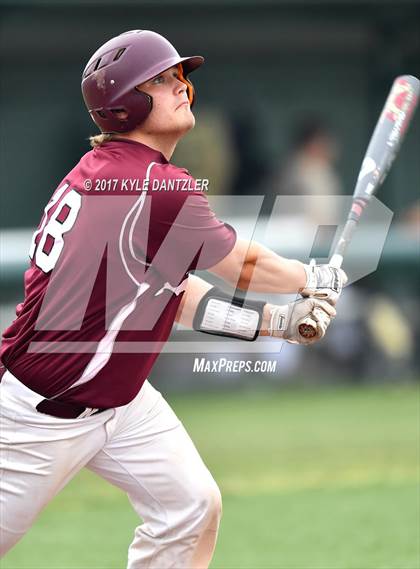 Thumbnail 2 in Abbott vs. Savoy (UIL 1A Regional Semifinal) photogallery.