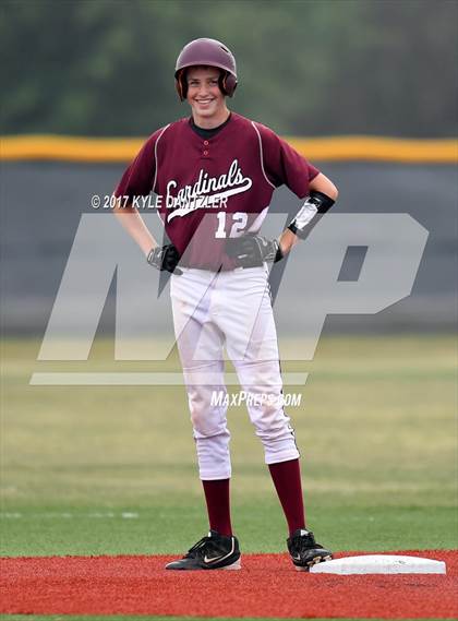 Thumbnail 2 in Abbott vs. Savoy (UIL 1A Regional Semifinal) photogallery.
