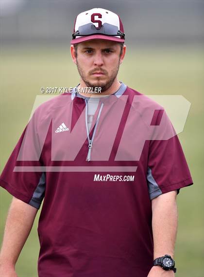 Thumbnail 1 in Abbott vs. Savoy (UIL 1A Regional Semifinal) photogallery.