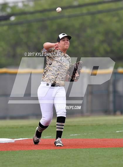 Thumbnail 3 in Abbott vs. Savoy (UIL 1A Regional Semifinal) photogallery.